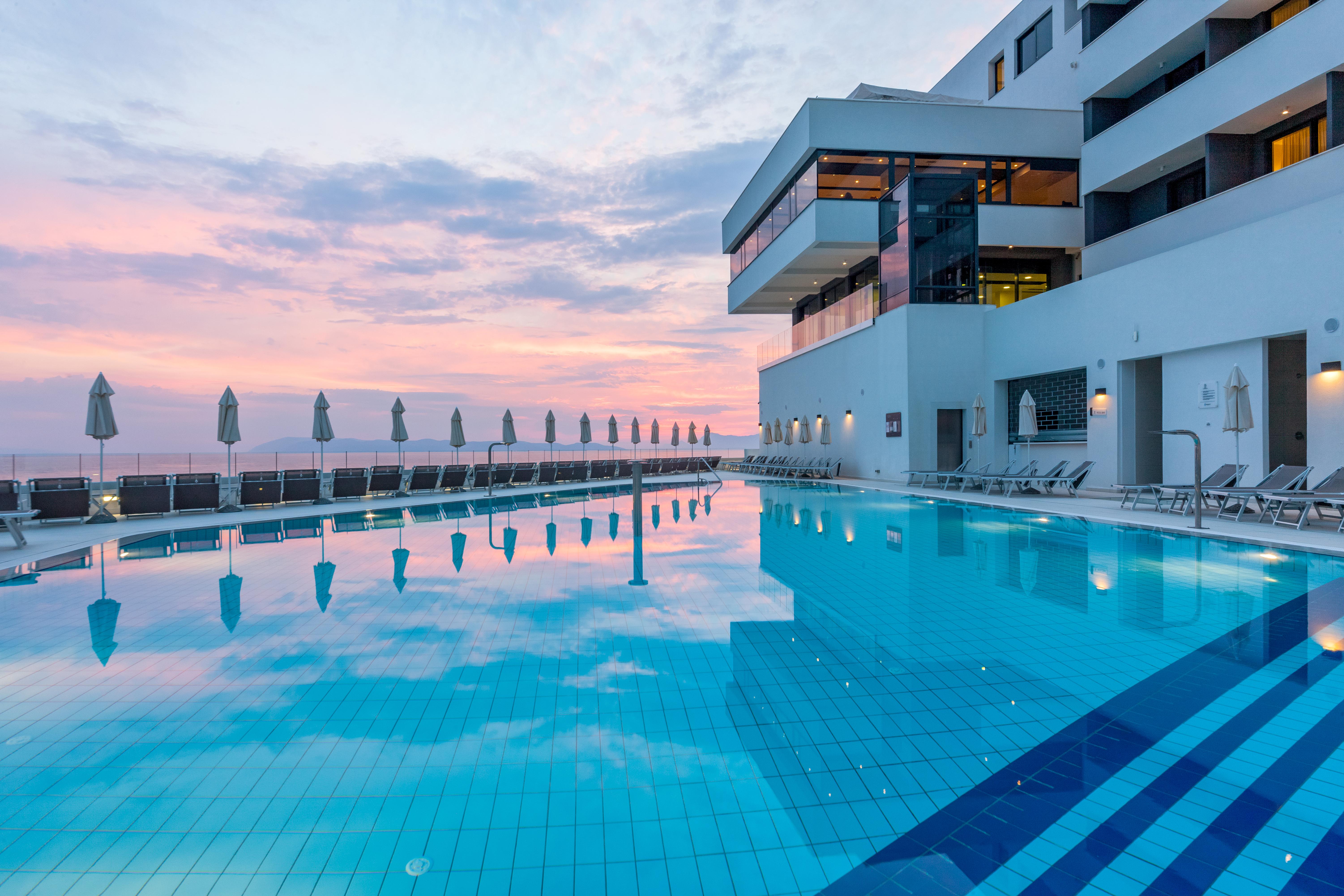 Medora Auri Family Beach Resort Podgora Exterior foto